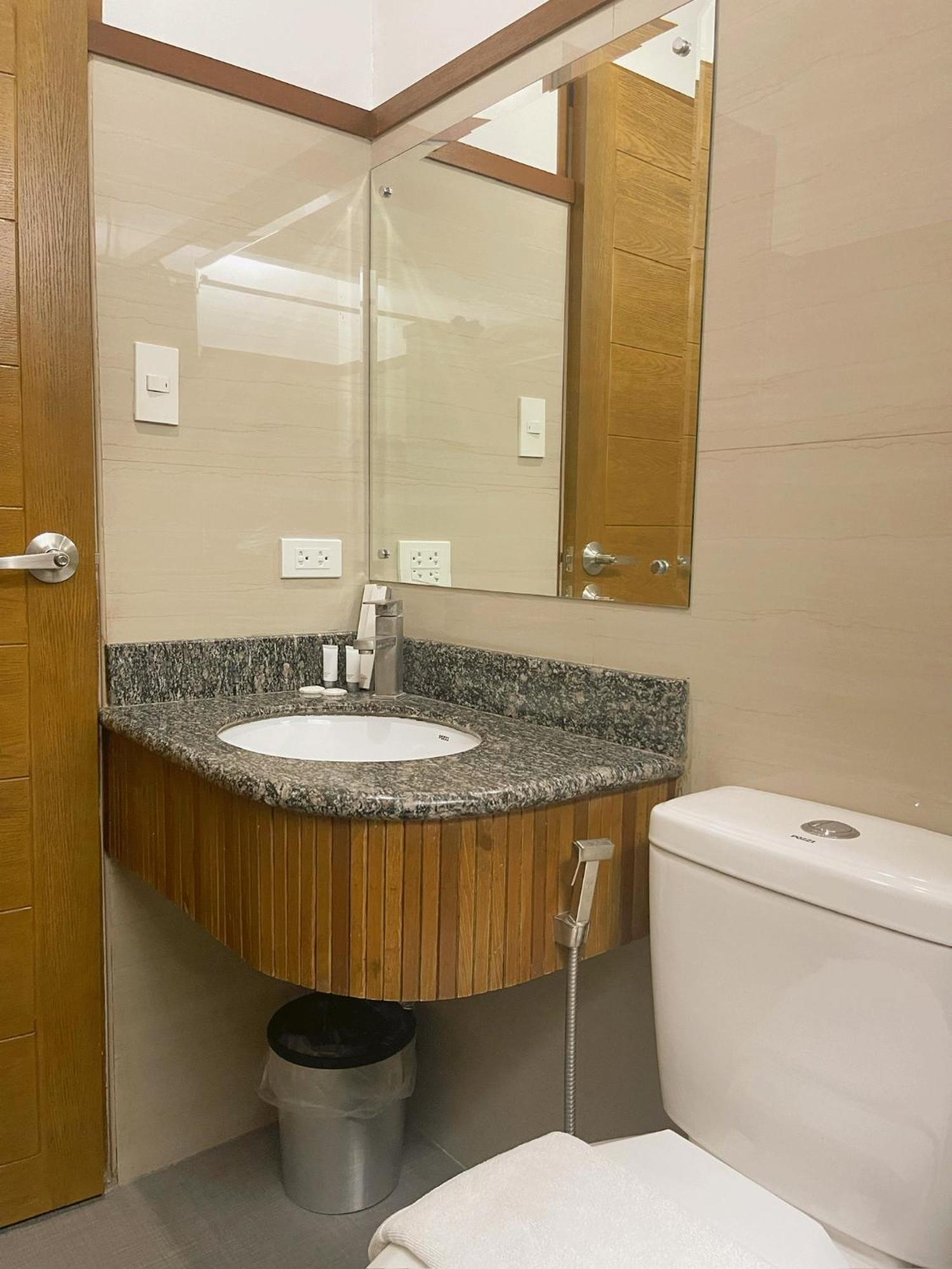 Soleo Inn Багио Экстерьер фото